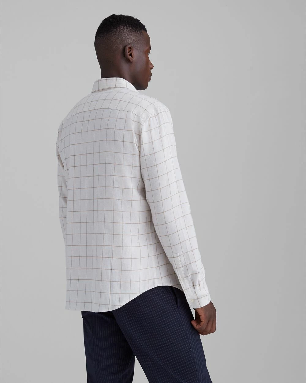 Wholesale โ๏ธ Club Monaco Men Windowpane Flannel ๐ Shirt Ivory ๐ฏ - Image 3