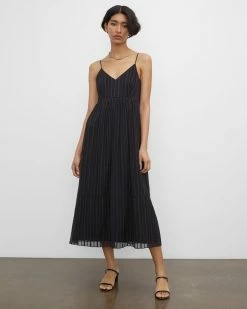 Coupon π Club Monaco π© Women Sleeveless Tiered π Dress Black π―