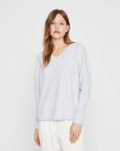 Best deal ๐ฅฐ Club Monaco ๐ฉ Women Cashmere Jacquard V-Neck Sweater Blue ๐