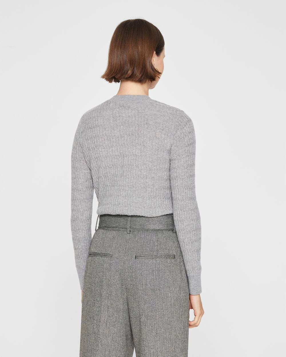 Top 10 π₯° Club Monaco π© Women Long Sleeve Stitch Cashmere Sweater Medium Heather Grey β¨ - Image 2