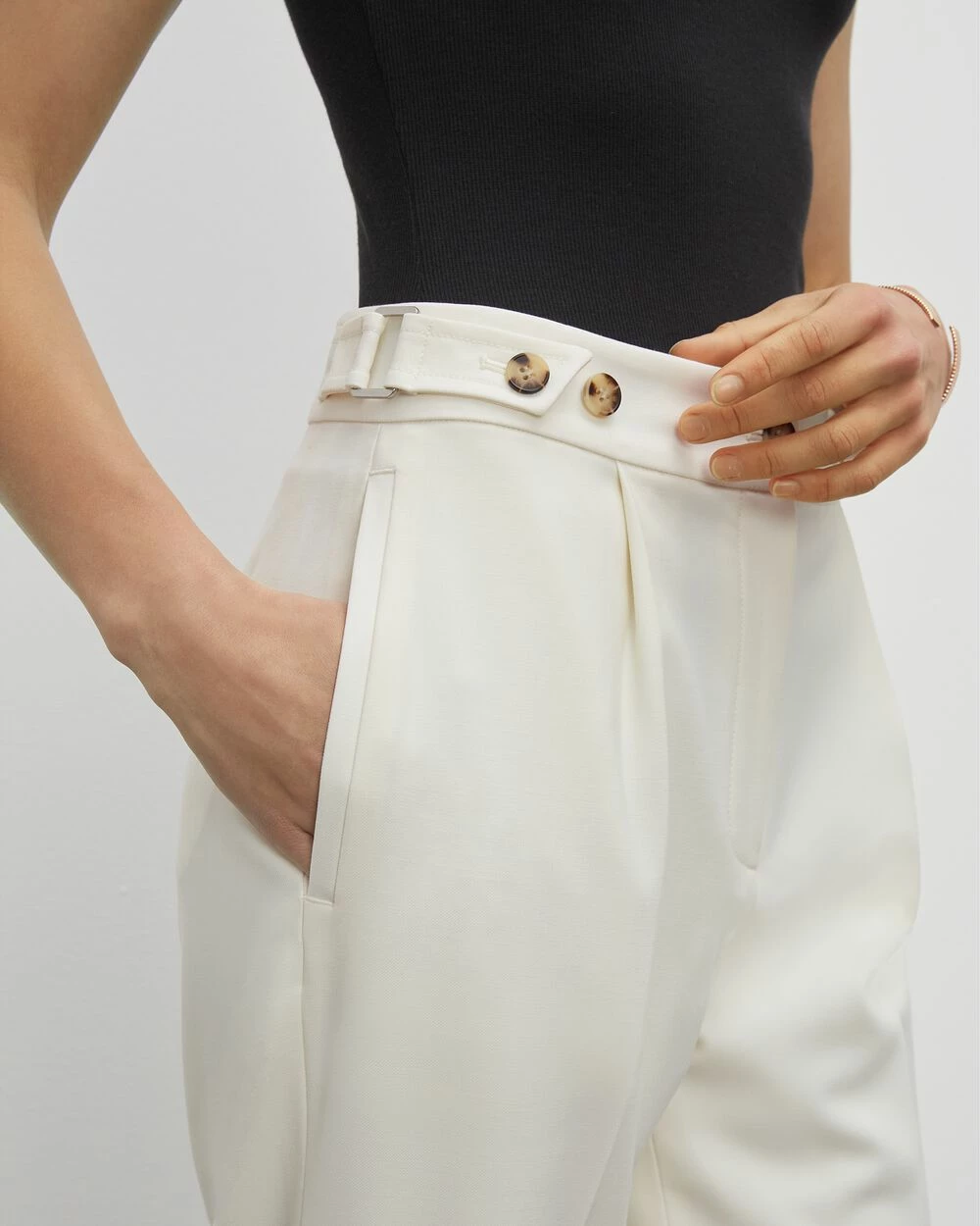 Coupon β€οΈ Club Monaco π© Women Tab Detail Trousers Ecru βοΈ - Image 3