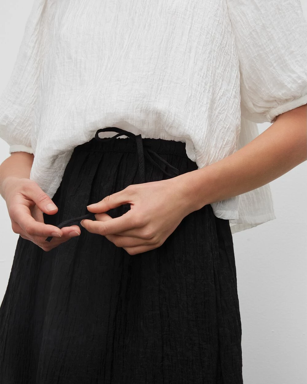 Deals 😀 Club Monaco 👩 Women Tiered Cloud 👗 Skirt Black 🥰 - Image 3