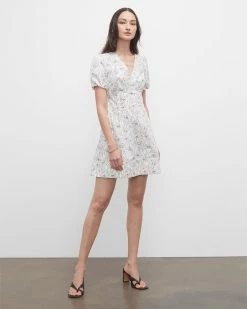 Coupon β Club Monaco π© Women Floral Double V Tie Back π Dress White Multi βοΈ