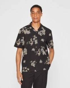 Hot Sale 👏 Club Monaco Men Short Sleeve Floral Toile Camp Collar 👕 Shirt Caviar 🤩