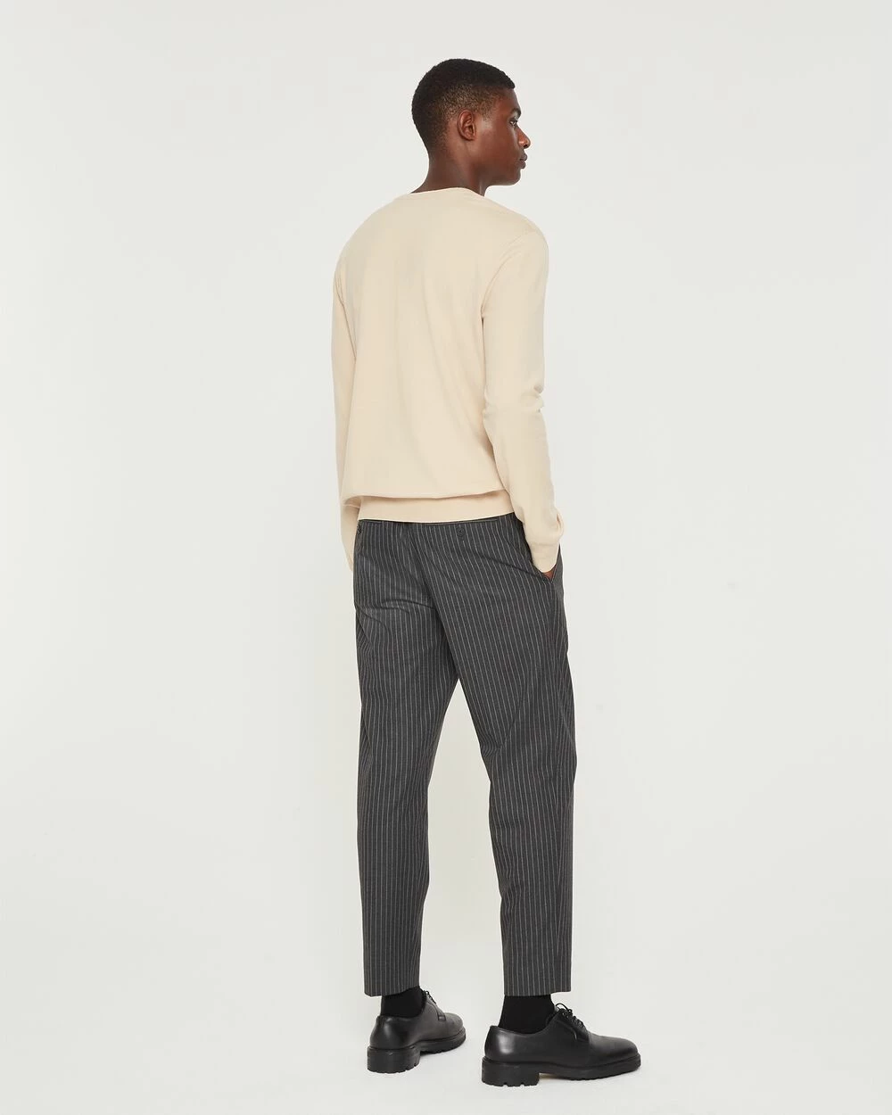 Brand new ๐ฅฐ Club Monaco Men Elasticated Trousers Charcoal Stripe ๐ - Image 2