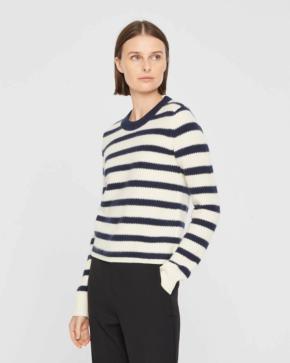 Best Sale ๐ฅฐ Club Monaco ๐ฉ Women Striped Cashmere Honeycomb Crew Navy Stripe ๐