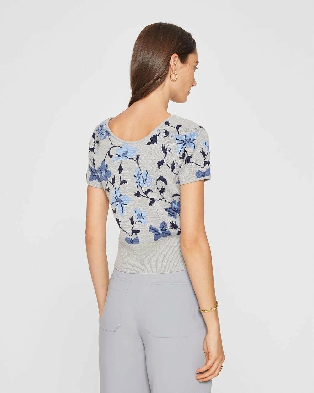 Brand new ๐ Club Monaco ๐ฉ Women Floral Jacquard Tee Grey Multi ๐ - Image 2