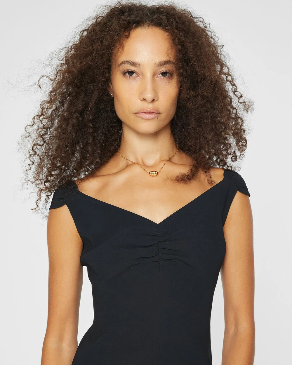 Cheapest π Club Monaco π© Women Open Neck Fitted Top Black π - Image 3