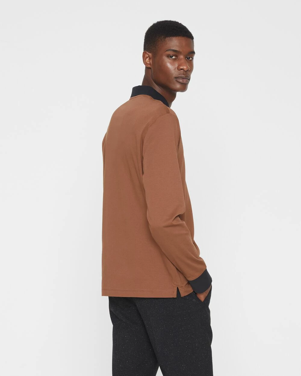 Discount 👏 Club Monaco Men Refined Long Sleeve Polo Medium Brown 🥰 - Image 2